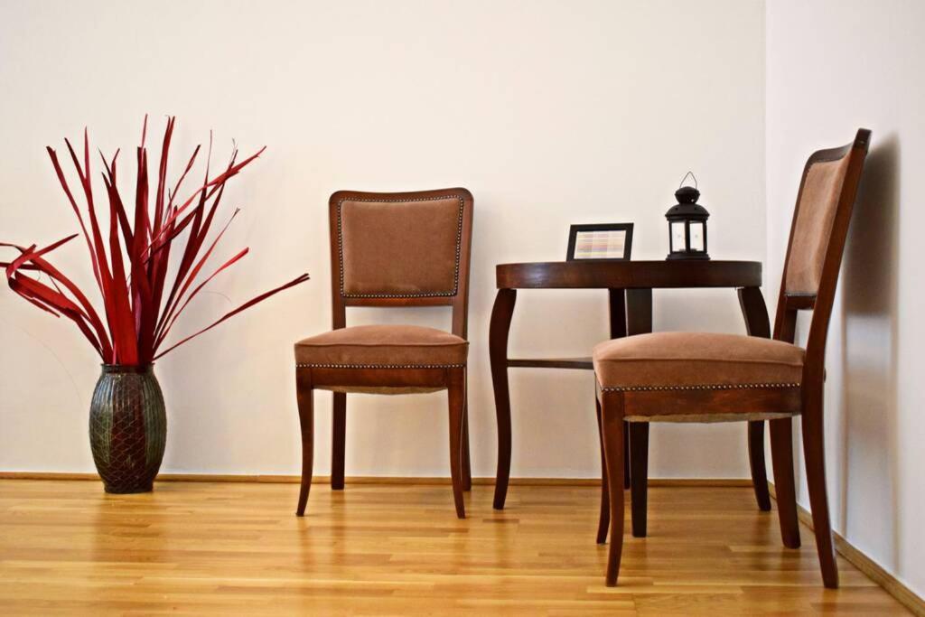 Central Budapest Apartment In Historical Building With Free Private Parking Exterior foto